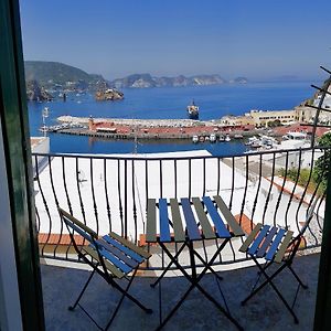 Camera standard con letto king size